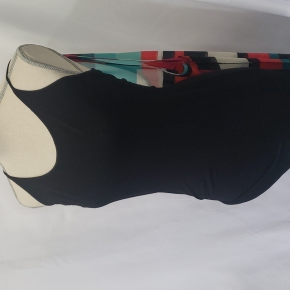 GUESS Sheer Overlay Maxi Sleeveless Stripes Geometric Dress - Picture 8 of 8